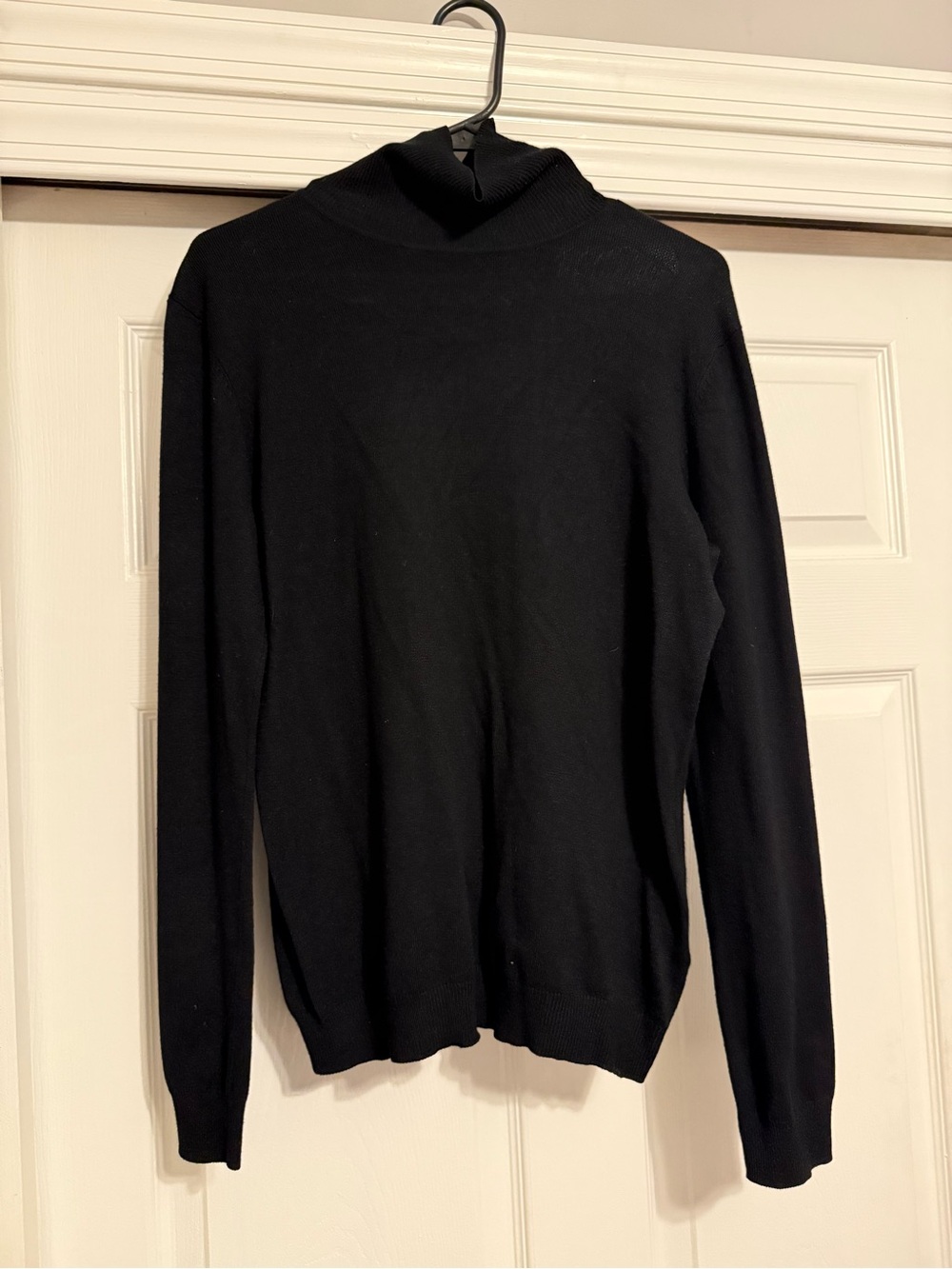 Cable & Gauge Turtleneck Sweater in Black Size Small Like New